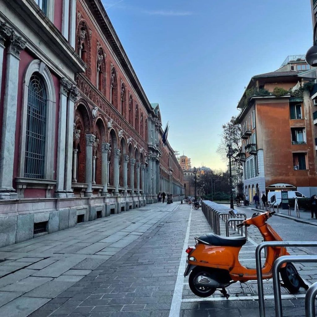 milano üniversite foto
